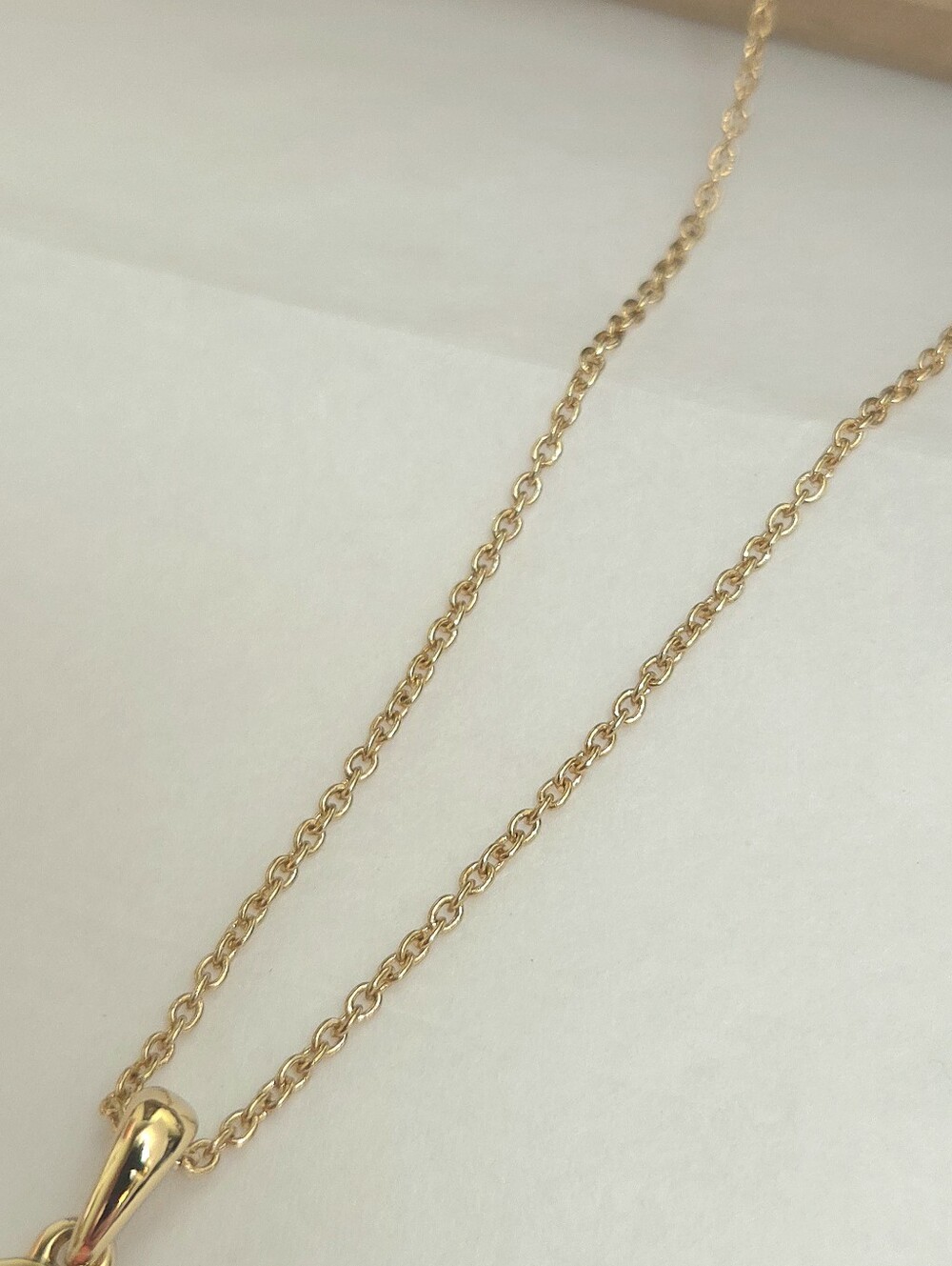 Gold Plated Round Charm Pendant Necklace Monogramable Pendant Necklace - Picture 3 of 15